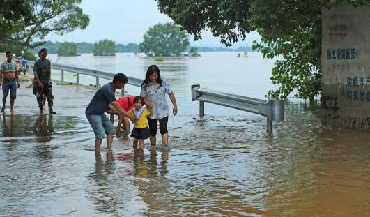 赣州发布地质灾害预警报告 局部降雨量累计100毫米以上