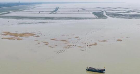 江苏发布洪泽湖干旱蓝色预警 水位持续下降仅有11.96米