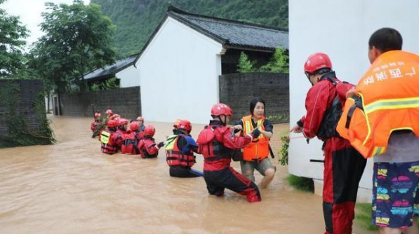 未来10天南方多强降雨天气 广东已发布1057次暴雨预警