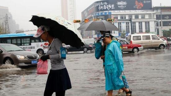 今明两天山东雨势加强伴有雷暴 济南持续高温33℃体感炎热