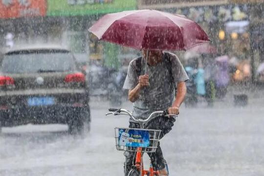 四川河流持续多天出现超警戒水位 今明两天东部仍有强降雨