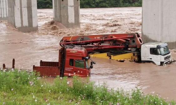 四川持续发布暴雨蓝色预警 巴中攀枝花地质灾害风险高