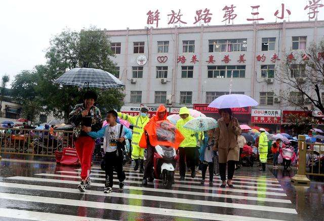 长江中下游持续降雨 东北和青藏高原有强对流