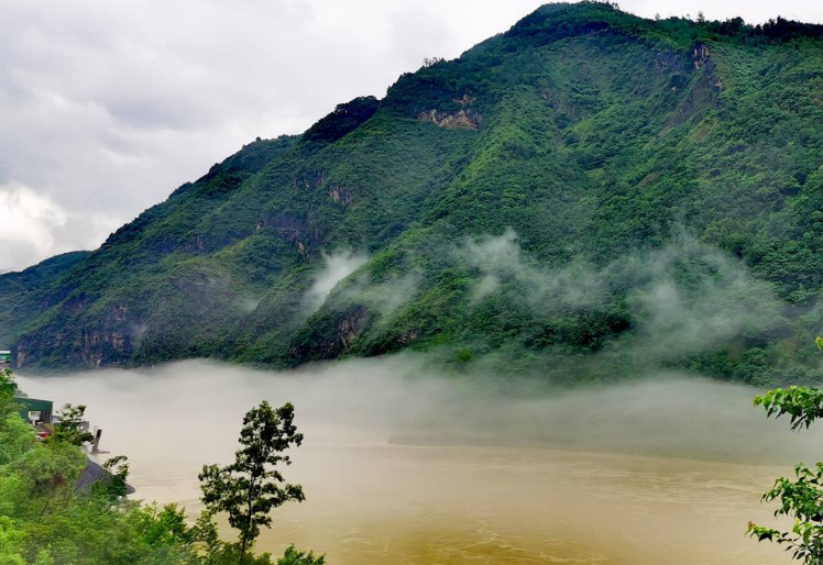 重庆端午节前强降雨持续 南川綦江地质灾害风险高