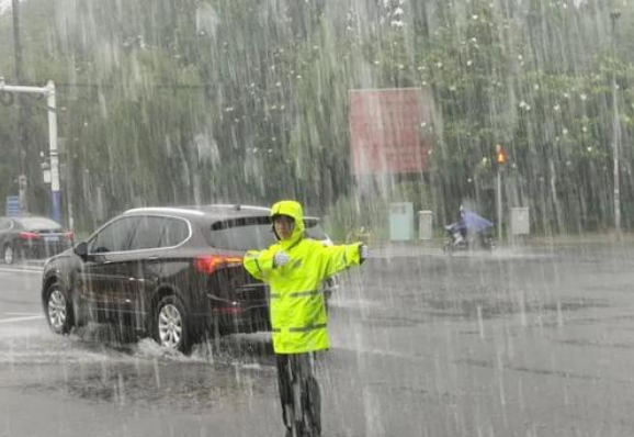 暴雨黄色预警：湖南江西安徽等多地大暴雨