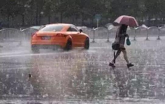 未来三天浙江仍多雷雨或阵雨 公众出行请注意防雷