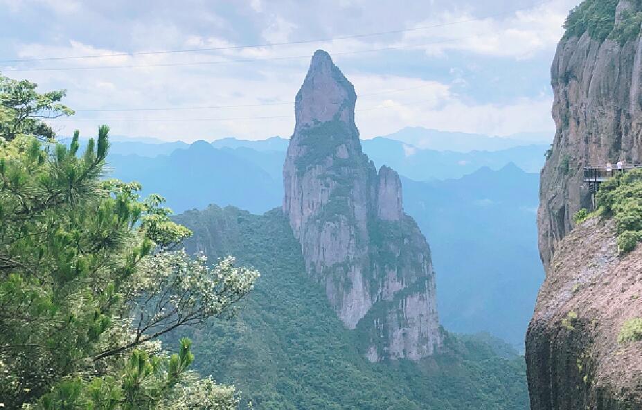 天姥山位于什么地方 天姥山在哪里哪个城市