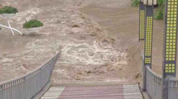 安徽合肥发布暴雨预警：至少10市都有大暴雨