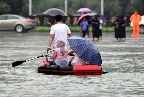 中央气象台已连发31天暴雨预警 全国271条河流超警以上洪水