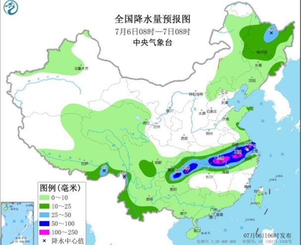 高考前夕南方降雨仍频繁 华北江淮中到大雨考生赴考备好雨具