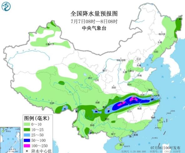 高考前夕南方降雨仍频繁 华北江淮中到大雨考生赴考备好雨具