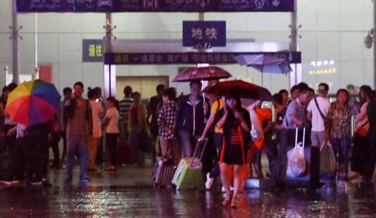 江苏高考首日天气预报：大部地区雷雨交加气温30℃以上