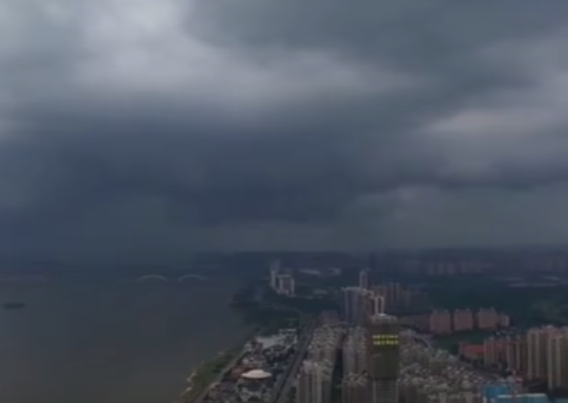 高考圆满结束 江苏迎来新一轮暴雨