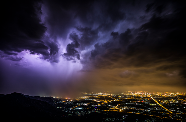 高温！广东两天持续高温 部分地区有局地雷雨