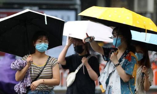 南京发布暴雨黄色预警 长江水位10.23米破历史最高值