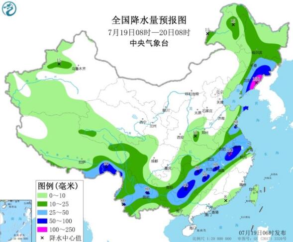 贵州重庆等西南一带强降雨不断 江南华南等地仍有39℃高温