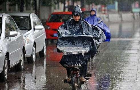 湖北梅雨季超长待机达42天 未来三天降雨与高温并存