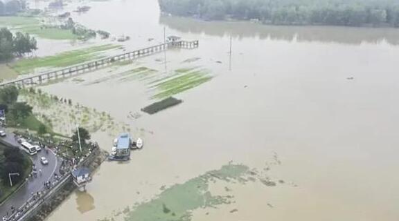 安徽淮河干流超警 合肥市区部分道路积水没过车顶