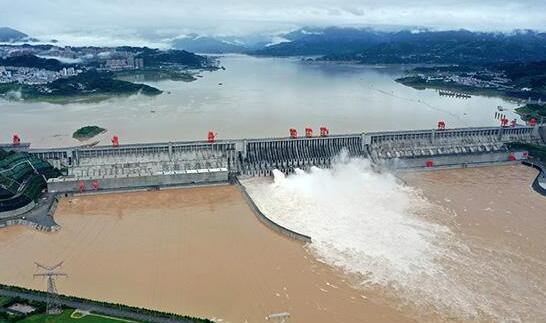 长江第2号洪水平稳通过三峡大坝 预计21日可能迎来新一轮降雨