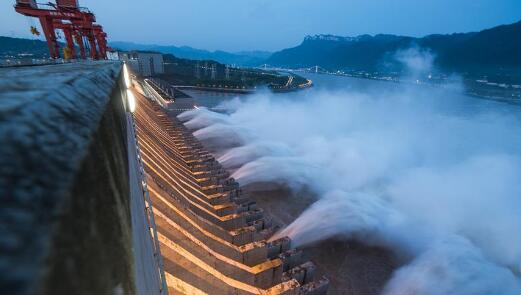 长江第2号洪水平稳通过三峡大坝 预计21日可能迎来新一轮降雨