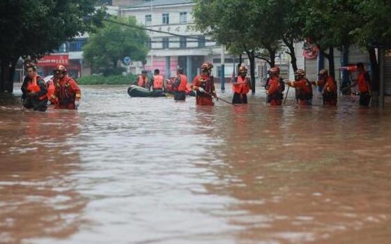 应急管理部：洪涝致4000多万人受灾其中142人死亡失踪