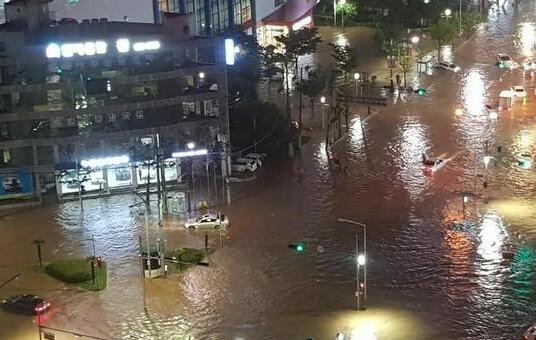 韩国南部多地遭暴雨袭击 已造成3人死亡另有1人失踪