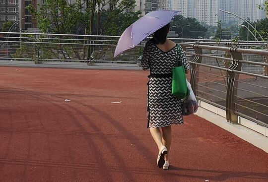 今日重庆炎值飙升至38℃ 本周末有阴雨陪伴高温暂缓