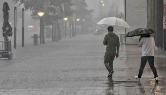 本周雷阵雨频繁光顾北京城 局地最高气温31℃左右