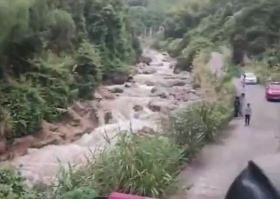 广西灌阳因暴雨引发山洪 已造成两死两失踪