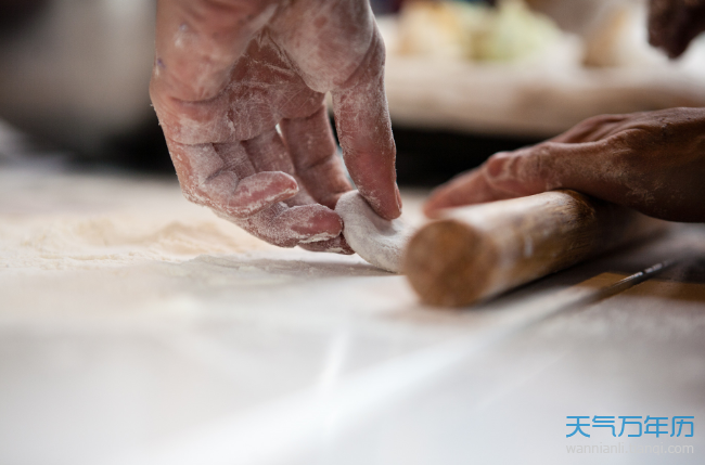 立秋吃饺子寓意 立秋为什么要吃饺子
