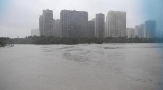 台风“黑格比”过境浙江多地积水严重 超38万人转移至安全地带