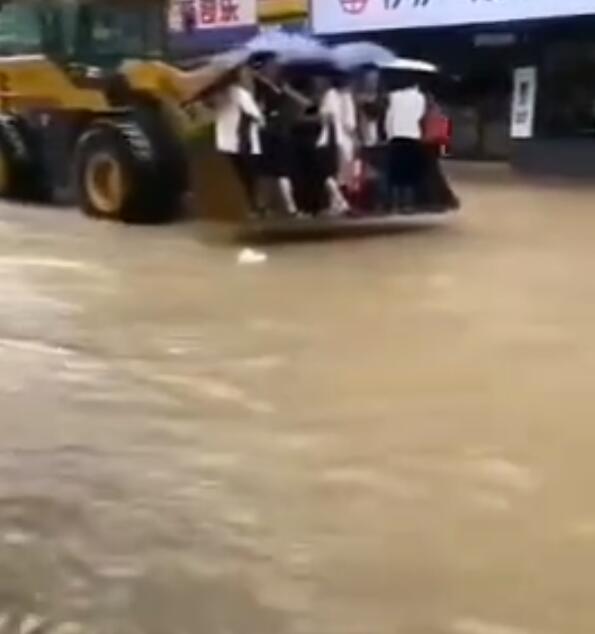 暴雨预警等级怎么分 暴雨预警等级为几种