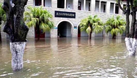 福建多地暴雨侵袭 厦门漳州等地有100毫米以上降雨