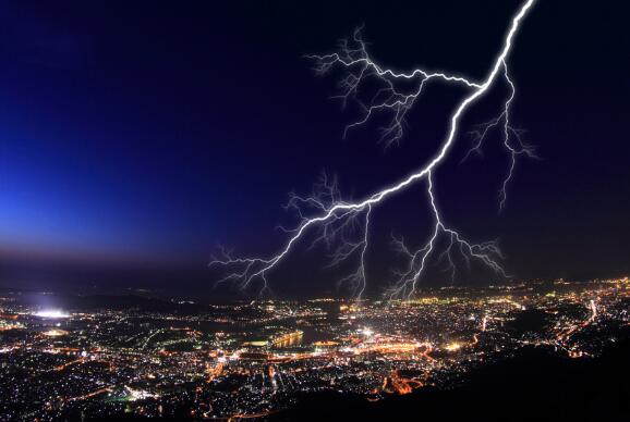 雷电红色预警有多可怕 雷电红色预警信号发布代表什么