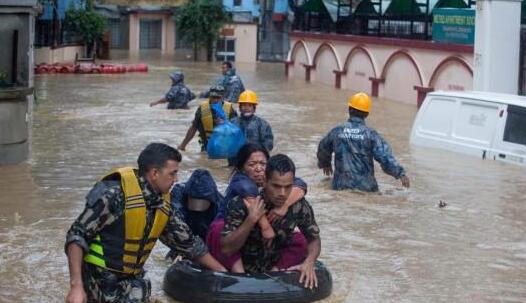 尼泊尔雨季引发山体滑坡洪水 目前已造成231人死亡