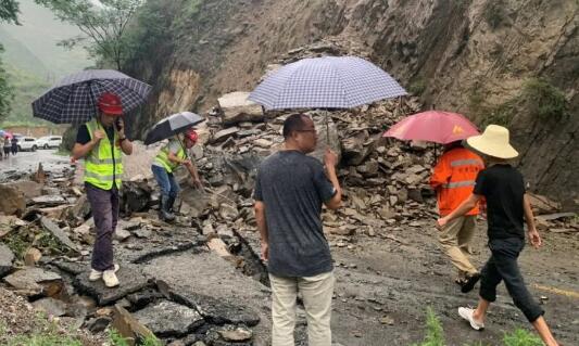 甘肃陇南8月累计遭5次暴雨袭击 多地出现洪涝和滑坡灾害