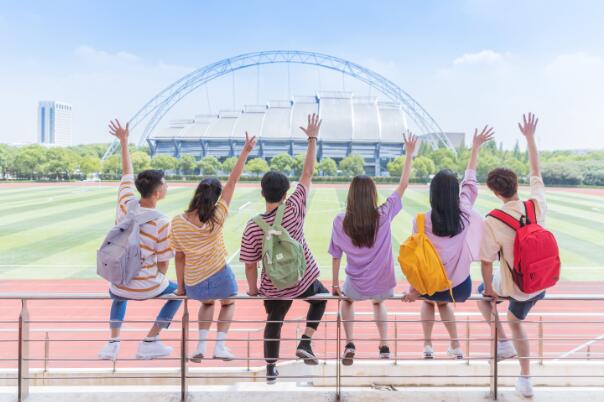 大一新生开学必备物品 大一开学需要准备什么东西