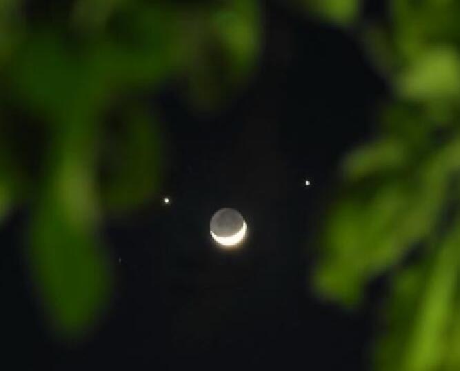 2020年9月火星伴月时间表 9月6日火星伴月是几点