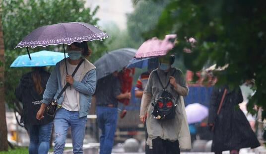 未来三天雷阵雨频繁光顾重庆 今日主城区气温飙至32℃