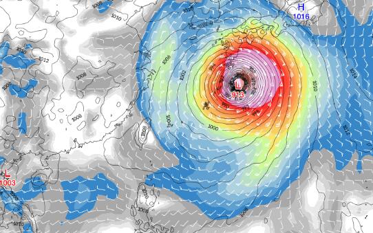 10台风海神最新路径发展情况 目前风力10级预计5日登陆日本