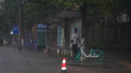 这周末湖南多地有强降雨 长沙气温跌至24℃体感微凉