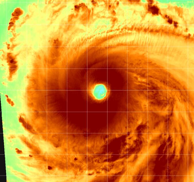 十号台风海神最新卫星云图发展跟踪 加强为超强台风“风眼”清晰可见