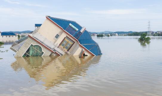 应急管理部：8月自然灾害致全国2248.9万人受灾损失657.8亿元