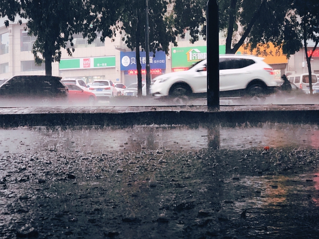 福建未来三天有强降雨 伴有短时强对流天气