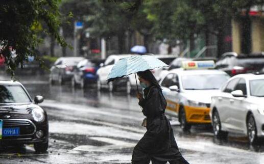 受台风“海神”余温影响 今日吉林多地仍有大暴雨