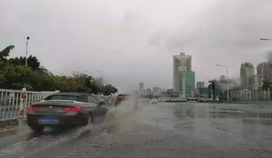 厦门昨天10小时发生1102次闪电 局地降雨量逼近100毫米