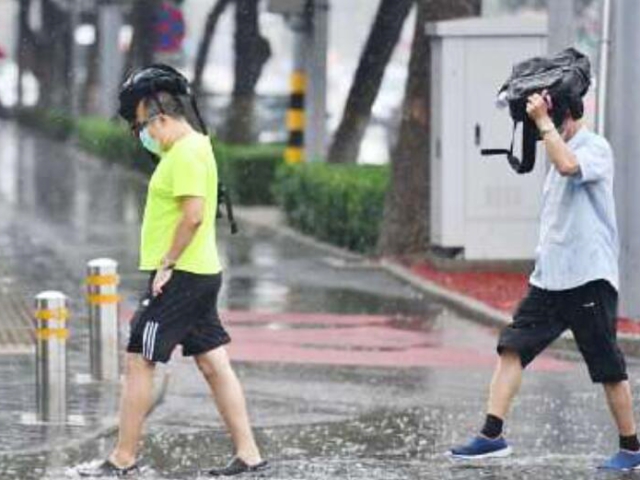 北京今日晴转阴有小雨 最低气温仅为18℃需适当添衣