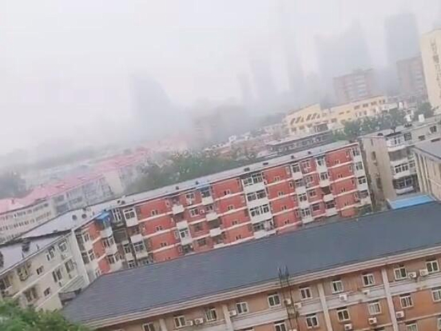 今明两天北京将有小到中雨 后天气温有明显下降