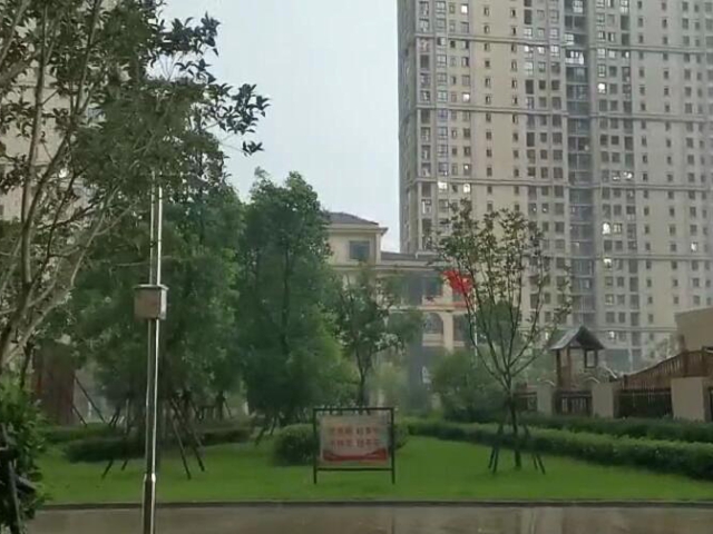 未来三天上海地区将持续有降雨 最低气温在20℃～24℃左右