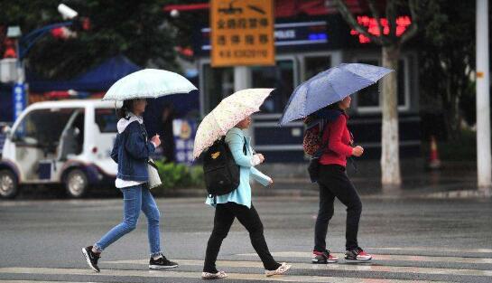 未来三天全国迎大范围强降雨 西北华多地最气温不超过10℃